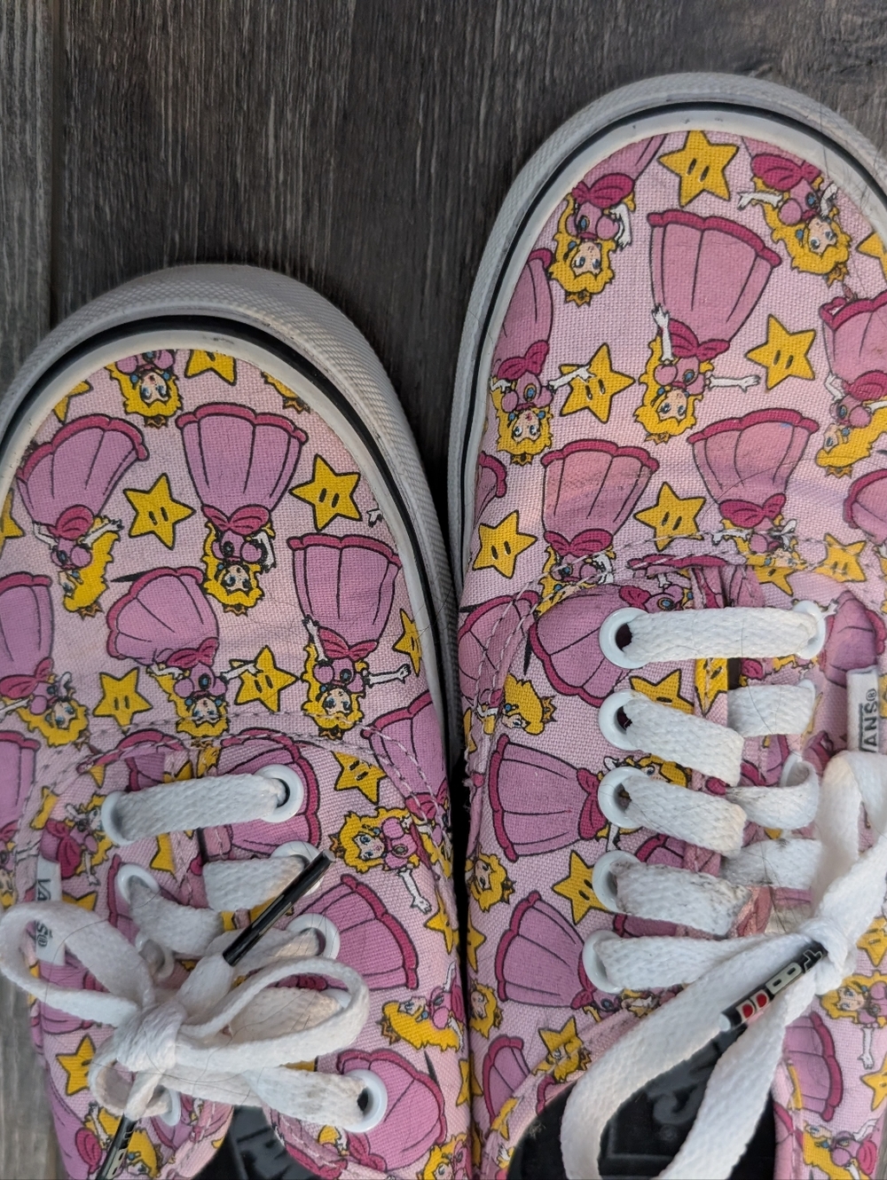 Vans Nintendo Princess Peach Mario Galaxy - Picture 2 of 5